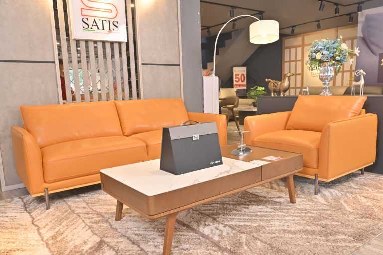 Sofa văng Kuka 5607 Da bò thật tiếp xúc