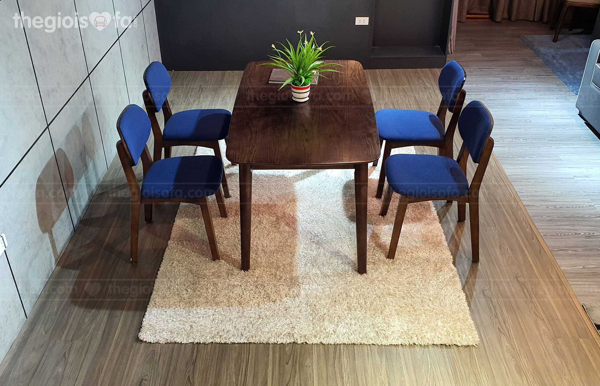 Bộ bàn ăn 4 ghế gỗ tần bì Value