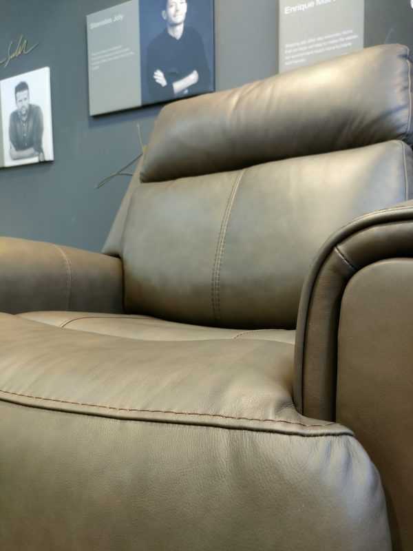 Sofa thư giãn đơn điện Kuka KME.823