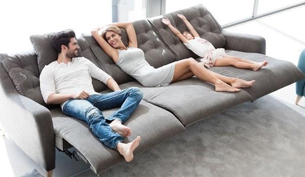 Lựa chọn màu sắc cho ghế sofa phòng khách chung cư