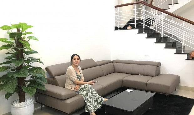 12 cách ngồi sofa nói lên tính cách mà bạn chưa từng biết