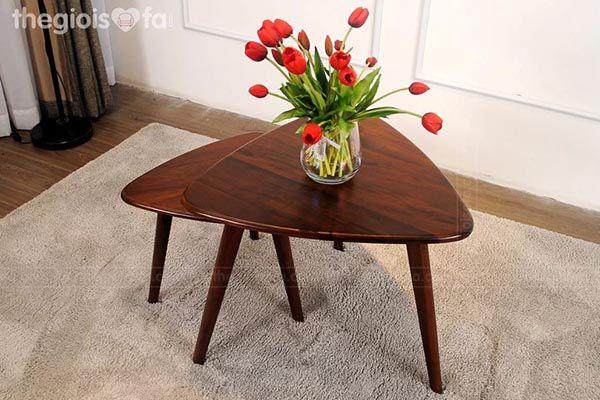 Thiết kế bàn hình tam giác độc đáo