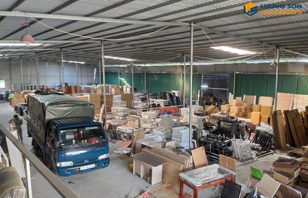 Kho xưởng tại đồ nội thất Lương Sơn