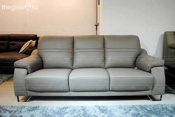 Sofa có phần tay vịn và gối tựa êm ái