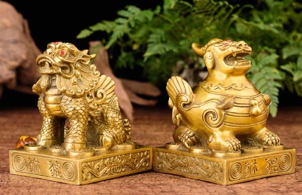 Top 10 vật phẩm phong thủy thu hút tài lộc mang lại nhiều may mắn