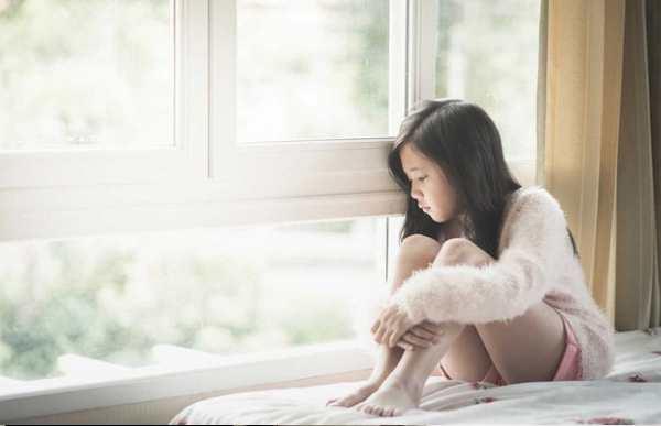 Những người thích màu trắng thường có tính cách độc lập, thẳng thắn, cầu toàn