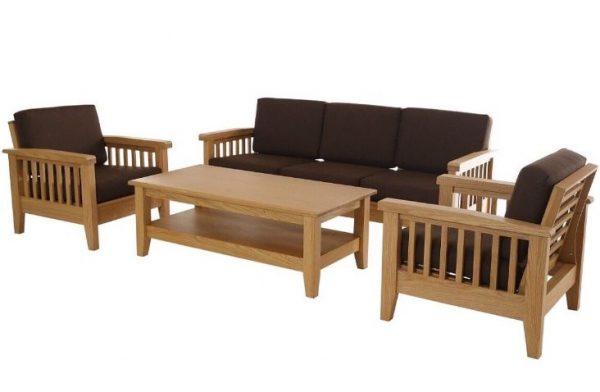 Sofa gỗ sồi Mỹ có giá thành rẻ và độ bền khá cao