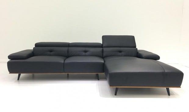 Mẫu sofa SY09 đầy ấn tương với màu đen quyến rũ và sang trọng