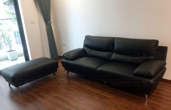 Giao sofa băng da cho chị Nhung - Công ty TNHH Hồng Dương