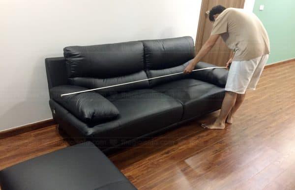 Giao sofa băng da cho chị Nhung - Công ty TNHH Hồng Dương