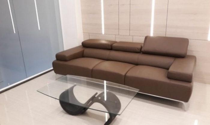 sofa màu nâu đất 