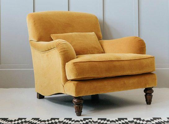 Sofa đơn gam màu vàng có thể kết hợp với sofa băng