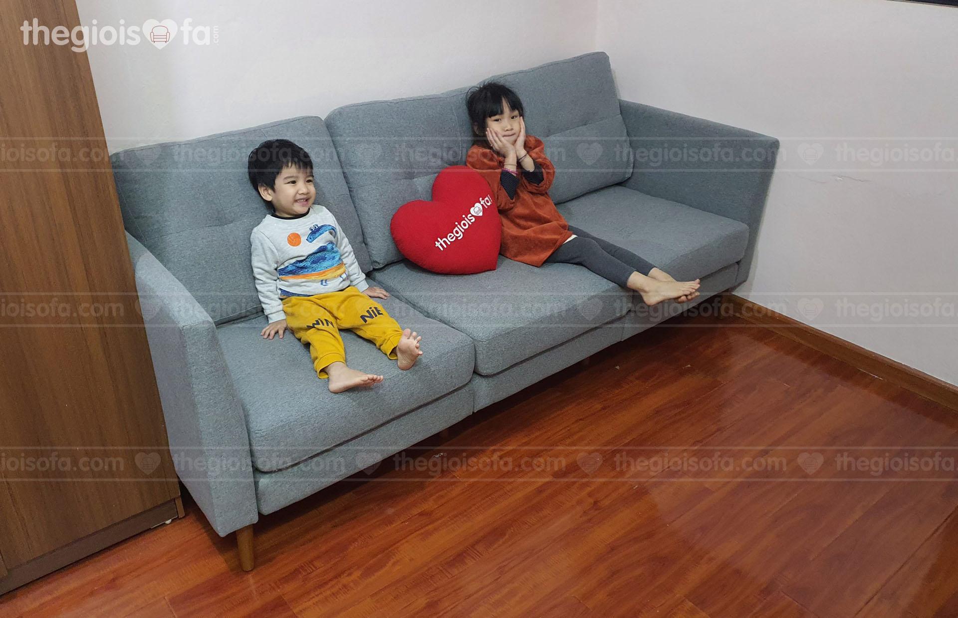 Giao hàng combo sofa văng cao cấp Sofaland Morren và ghế xoay 360 độ cho anh Linh tại 621 Hồng Hà – Mua sofa Quận Hoàn Kiếm
