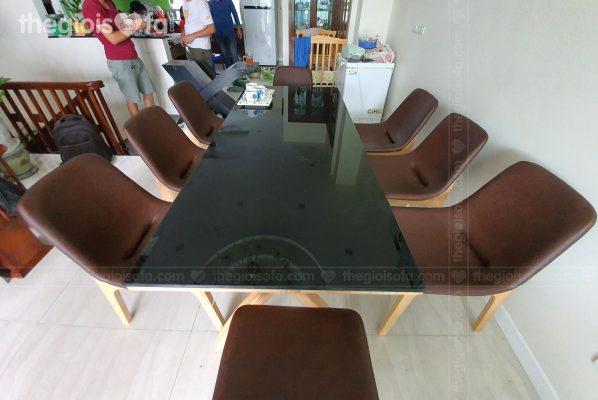 Giao hàng bàn ăn gỗ mặt kính cao cấp cho cô Thúy tại khu đô thị Khai Sơn – Mua bàn ăn Quận Long Biên