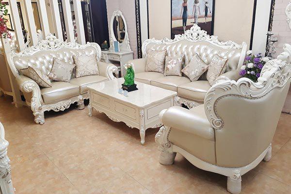 Những ưu điểm nổi bật của bàn trà tân cổ điển