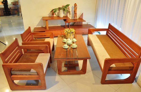 Các mẫu bàn ghế gỗ phòng khách giá 5 triệu có tốt không?