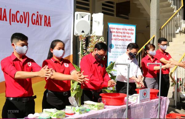 Hội Chữ thập đỏ Việt Nam vận động hiến máu và chống dịch Covid-19